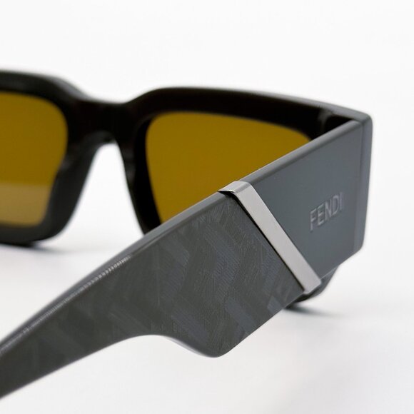 NEW FENDI FE40131I 20E SQUARE BROWN MEN SUNGLASSES FENDI - Picture 5 of 11